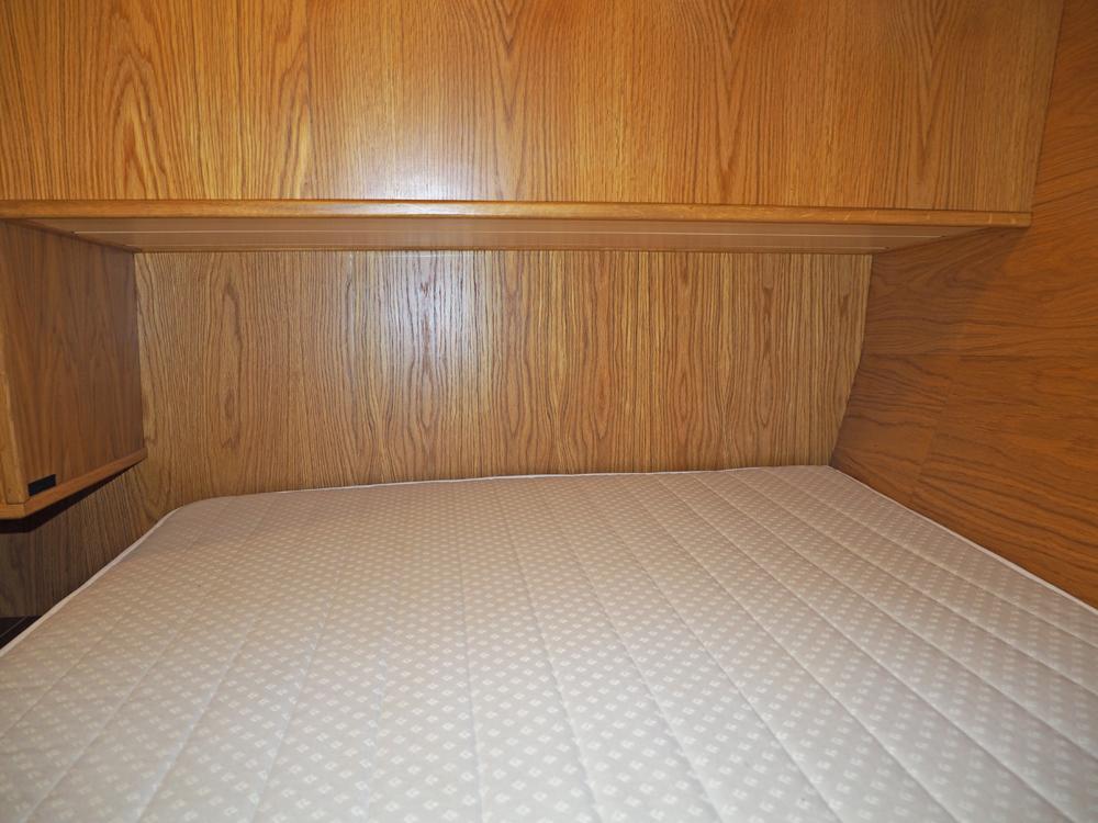 Aft cabin, Accommodation